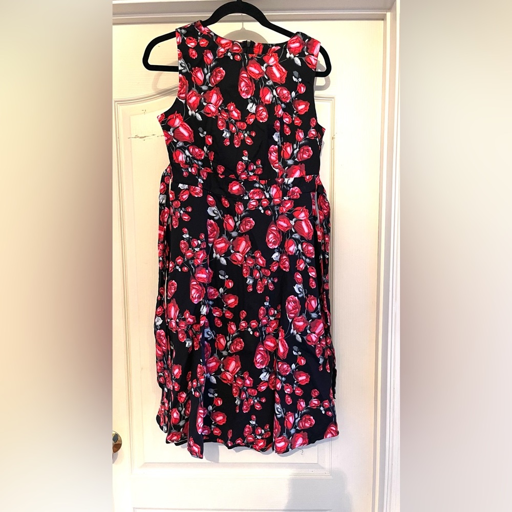 Summer sleeveless party dress